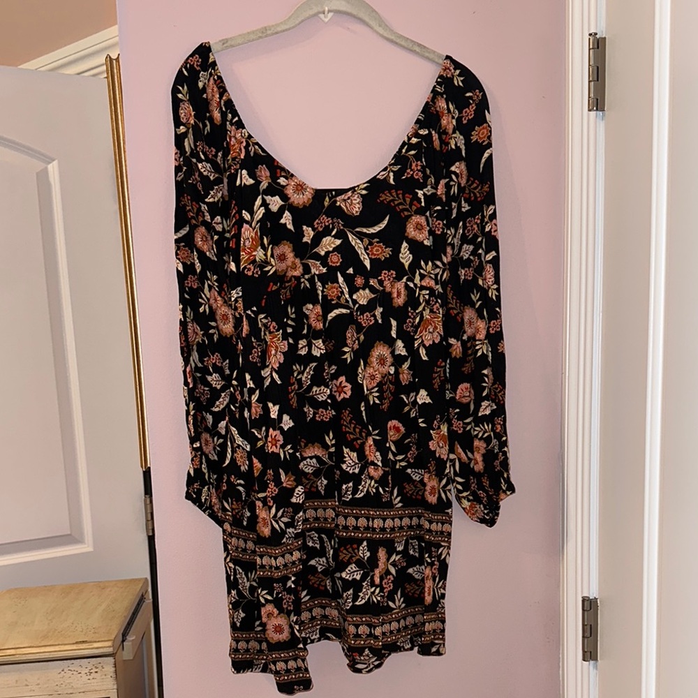 Billabong long sleeve babydoll Dress